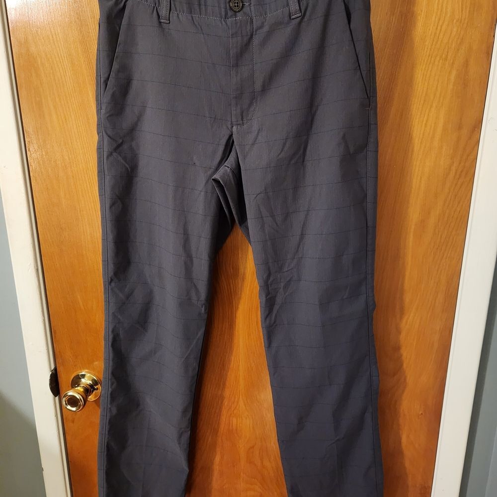 Under Armour Dark Gray Golf Chinos 32x32